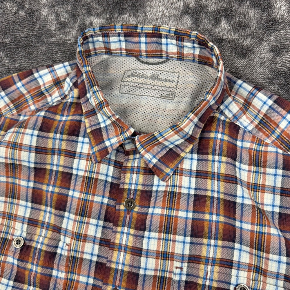 Eddie Bauer Shirt Mens M Brown Plaid Short Sleeve Outdoor Hiking Button Up